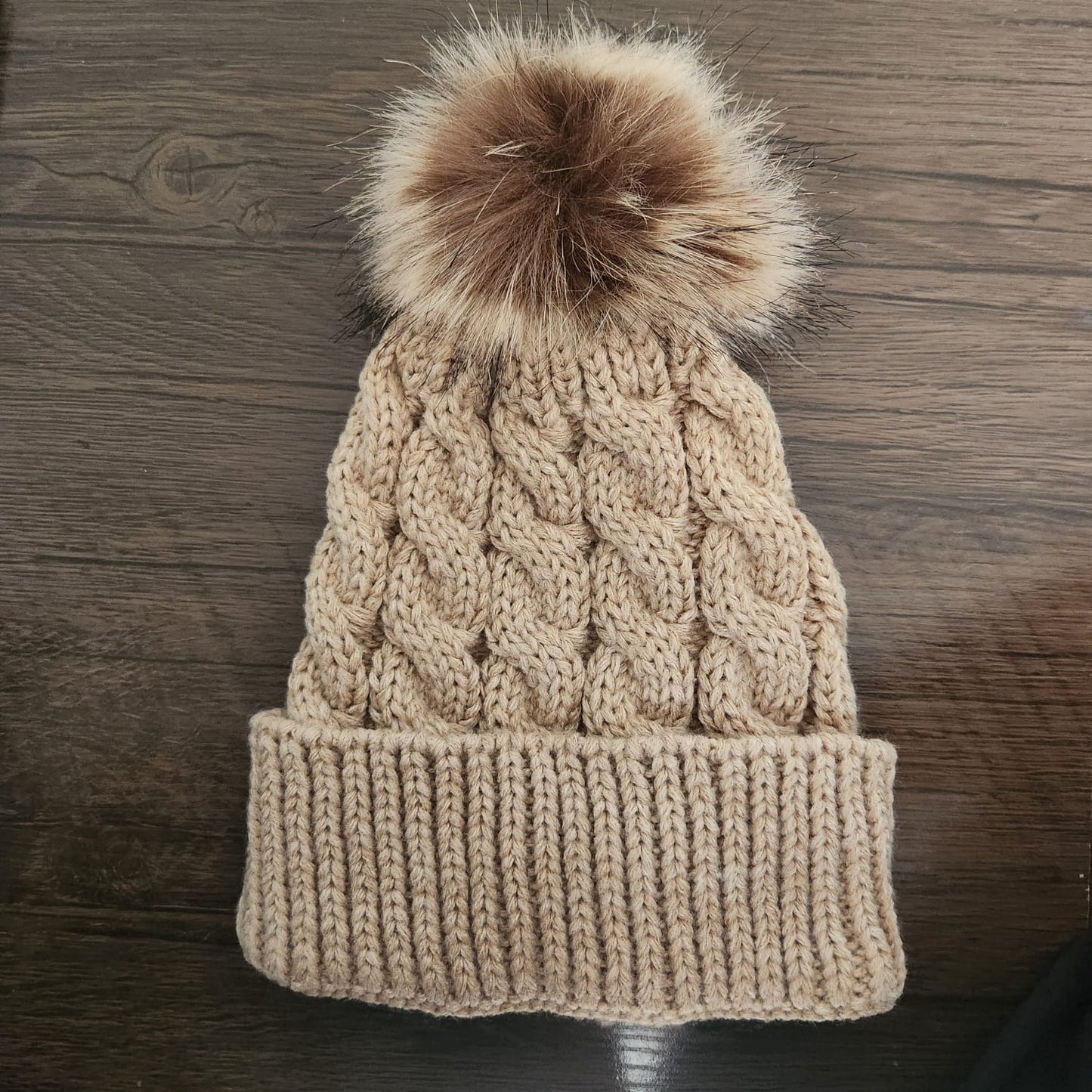 Gorro de lana con Pompón Café Claro